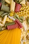 Різні види макаронних виробів — стокове фото
