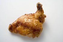 Кусок жареной курицы — стоковое фото