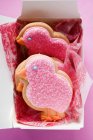 Biscuits en forme de poussins roses — Photo de stock
