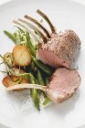 Rack of lamb with roasted potatoes — Stock Photo