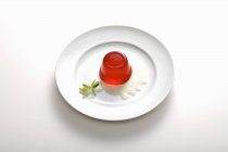 Raspberry jelly in plate — Stock Photo