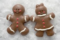 Chocolate gingerbread people — Stock Photo