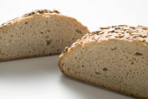 Хліб з гарбузовим насінням — стокове фото