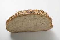 Tranche de pain d'avoine — Photo de stock