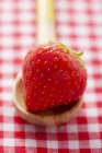 Fresh ripe strawberry — Stock Photo