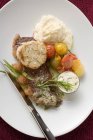 Beef steak with mashed potatoes — Stock Photo