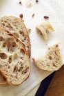Хлеб ручной работы — стоковое фото