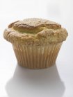 Muffin im Papierkorb — Stockfoto