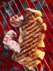 Steak de surlonge aux oignons — Photo de stock