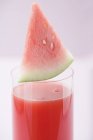 Vidro de suco de melancia — Fotografia de Stock