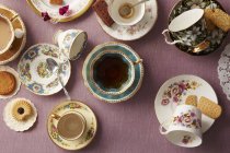 Ассорти чашки английского чая — стоковое фото