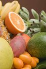 Frutas exóticas frescas surtidos - foto de stock
