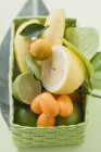 Zitrusfrucht und Bananen — Stockfoto