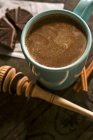 Tasse de chocolat chaud mexicain — Photo de stock