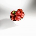 Fresas frescas maduras - foto de stock