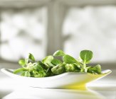 RAW кукурудзи салат — стокове фото