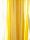 Бульйон сушених спагеті — стокове фото