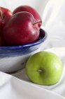 Green Apple with Bowl — Stock Photo