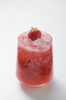 Bevanda fruttata alla fragola — Foto stock