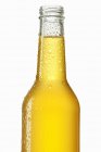 Свежий лимонад в бутылке — стоковое фото