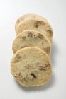 Ореховое печенье в ряд — стоковое фото