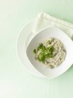 Pilz-Risotto-Reis mit Grün — Stockfoto