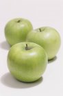 Три яблук Granny Сміт — стокове фото