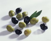 Olive verdi e nere — Foto stock