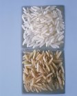 Білий і коричневий басматі рис — стокове фото