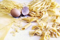 Various types of homemade egg pasta — Stock Photo