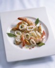 Salada de frutos do mar de lulas — Fotografia de Stock