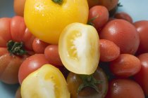 Différents types de tomates — Photo de stock