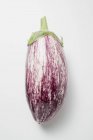 Aubergine rayée violette et blanche — Photo de stock