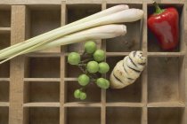 Frisches Gemüse und Zitronengras — Stockfoto