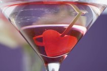 Martini con gelatina en vidrio - foto de stock