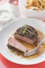 Steak poivré au cresson — Photo de stock