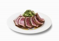 Sliced Seared Tuna on Plate — Stock Photo