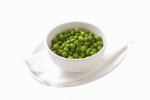 Fresh green Peas in bowl — Stock Photo
