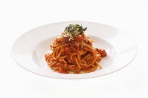 Spaghetti mit Tomatensauce — Stockfoto