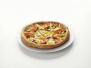 Vegetable pizza with sweet corn — Stock Photo
