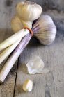 Bulbi di aglio freschi — Foto stock