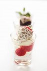 Champagne jelly with strawberries — Stock Photo