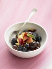 Fruit salad with berries — Stock Photo