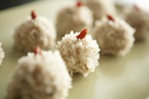 Жемчужные шарики риса — стоковое фото