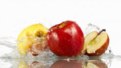 Red and yellow apples — Stock Photo