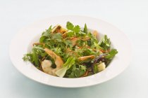 Prawn and halloumi salad — Stock Photo