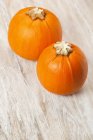 Zucche arancioni mature fresche — Foto stock