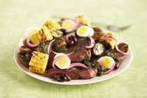 Grilled Steak and Salad — Stock Photo