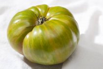 Green Streaked Heirloom Tomate — Fotografia de Stock