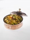 Plato de arroz biryani vegetariano - foto de stock